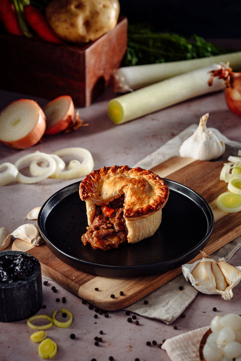 Black Sheep: Lamb & Black Garlic Pie (265g)